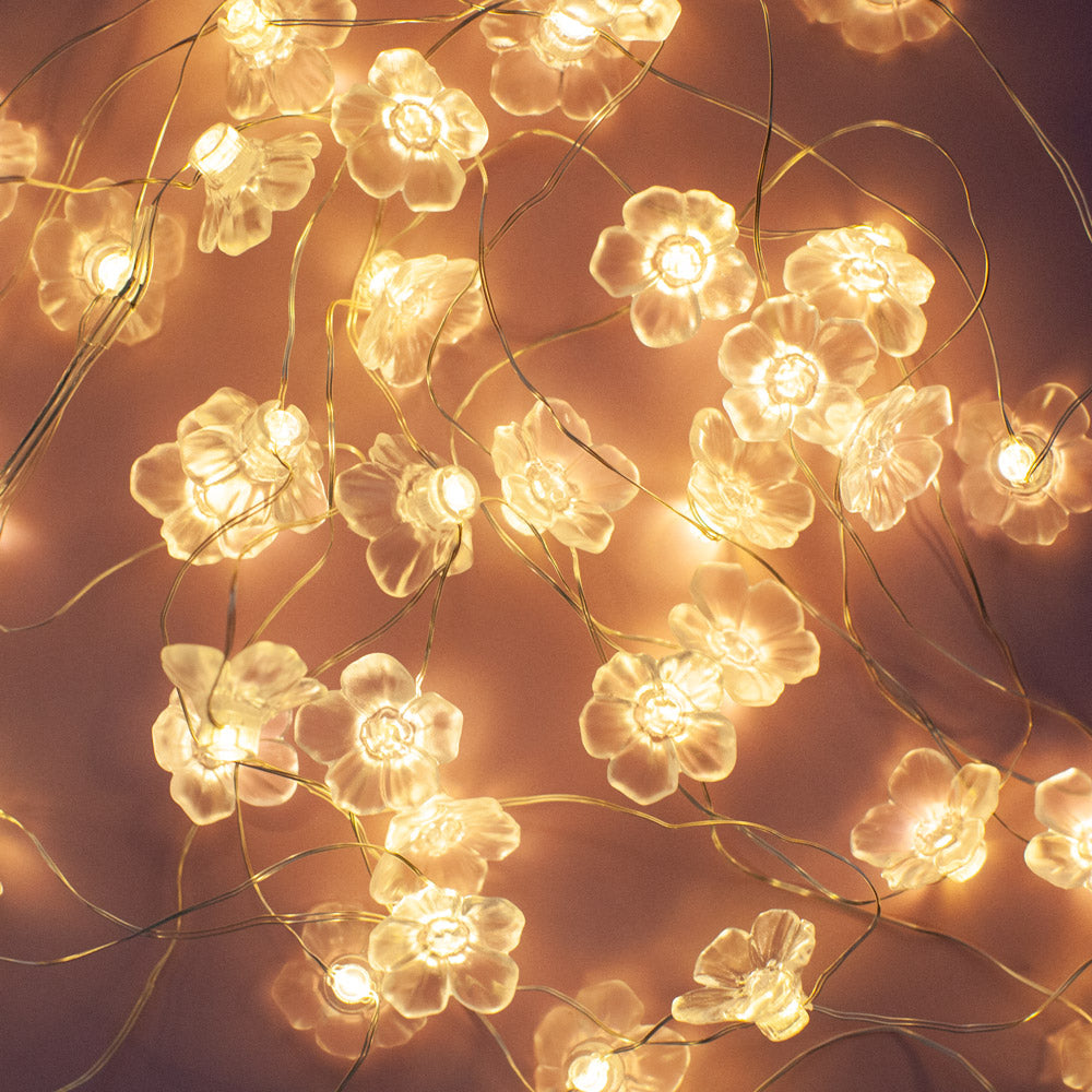 Flower fairy lights. LED string lights in the shape of flowers. 4 Metres long.
