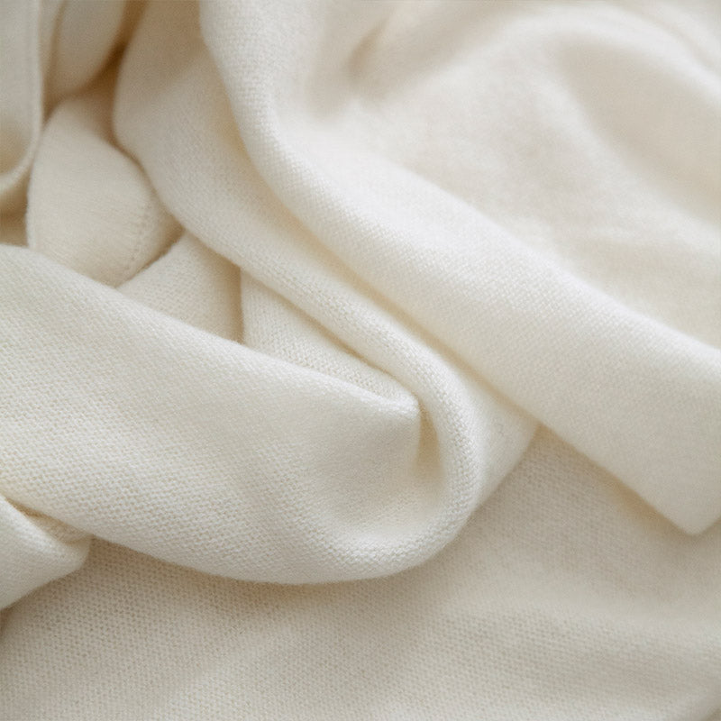 Cashmere throws Bemboka Pepperwhites by Tara Dennis