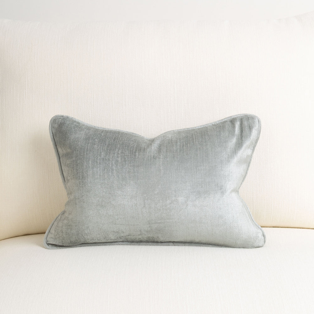 Crushed Velvet Cushion Glacier 30x45cm