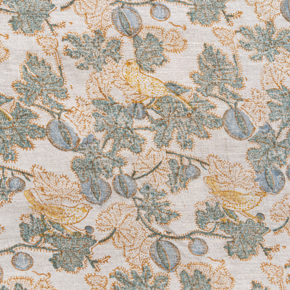 Vivienne Linen Tablecloth