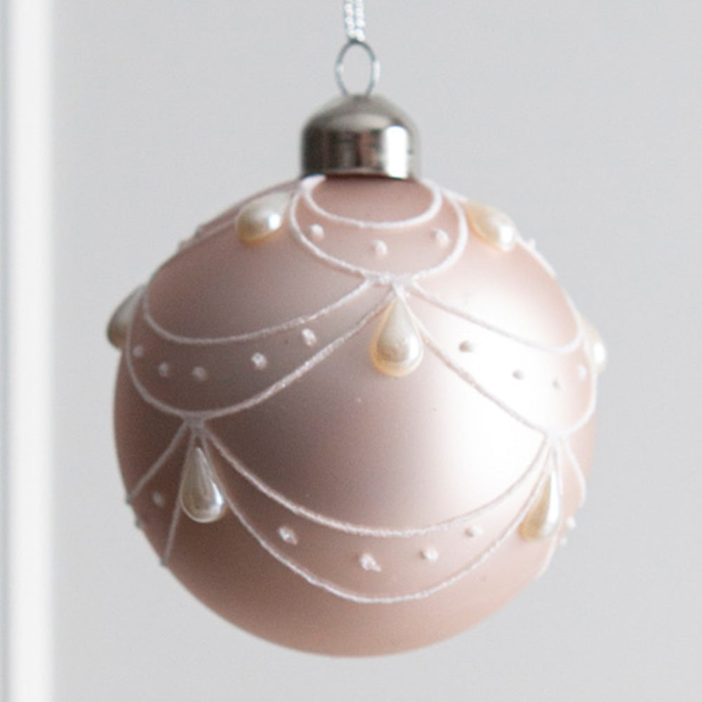 Pearl Pink Scallop Bauble