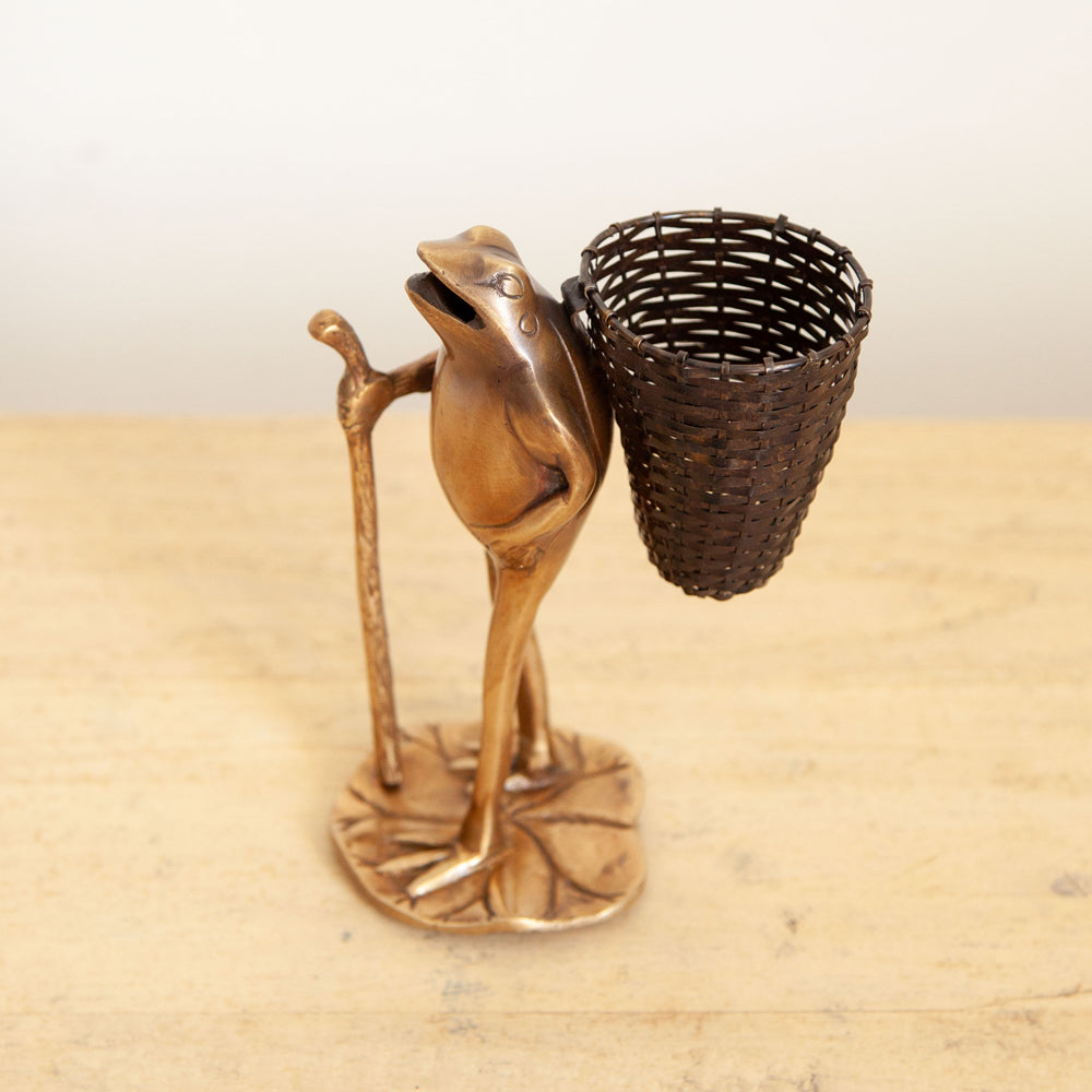 Freddy Brass Pen Holder