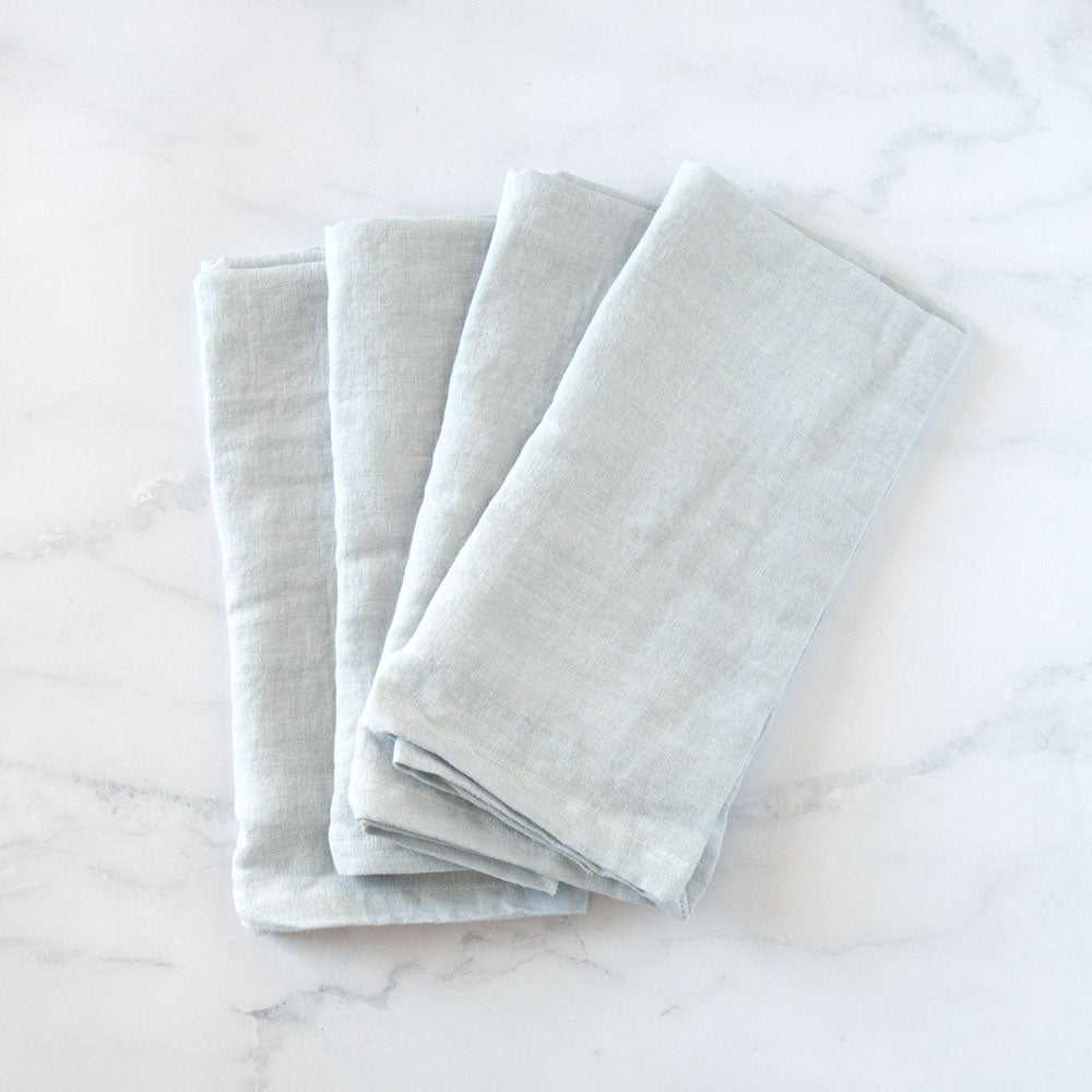 Light blue linen napkins. Set of 4.