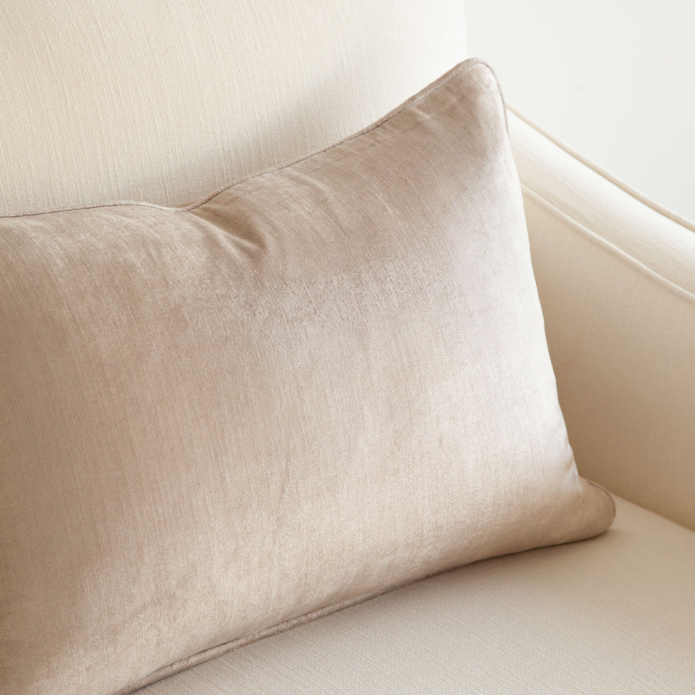 Crushed Velvet Cushion Oyster 40x60cm