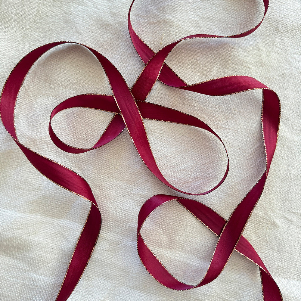 Mistletoe & Holly Wreath Decorative Set