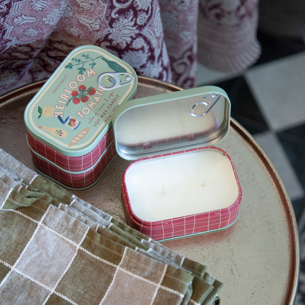 Scented Soy Candle in a Decorative Tin - Heirloom Tomato
