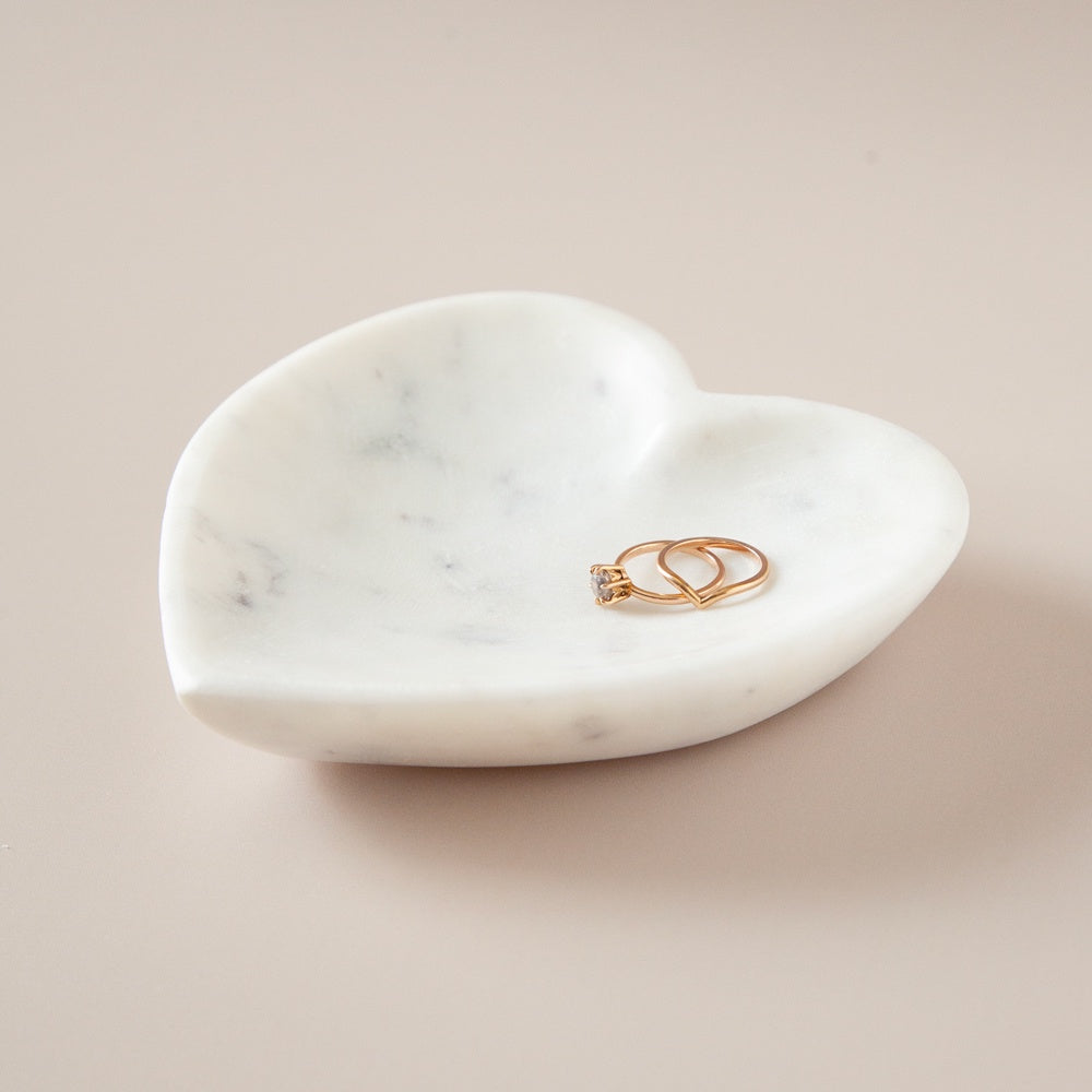 Heart shaped marble trinket dish.