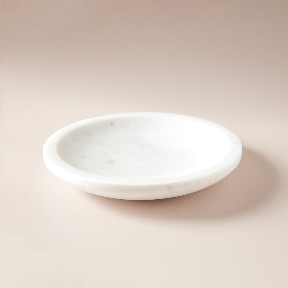 White marble shallow bowl. 