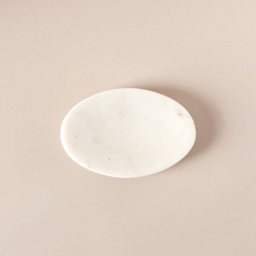 Oval marble soap dish.